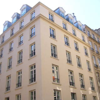 Bureau privé 11 m² 1 poste Coworking Rue des Petits Champs Paris 75001 - photo 3